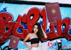 Read more about the article Cilat pasaporta dhe ID janë gati për tu tërhequr në Berlin?